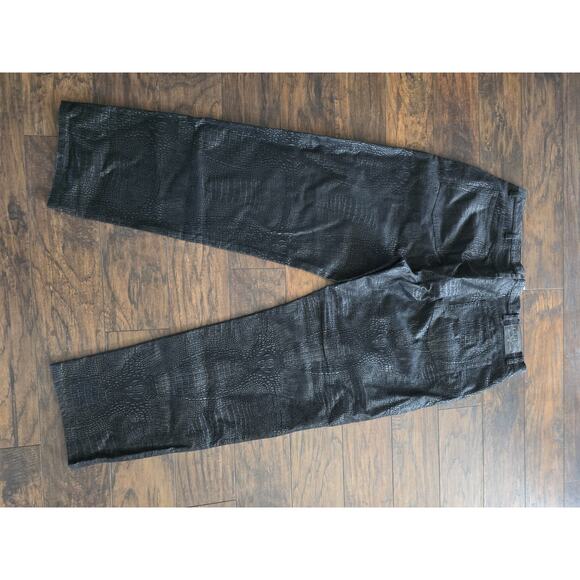 Vintage Guess Jeans Men 42 x 32 Black Embossed Crocodile Skin Pants Straight - Picture 9 of 14
